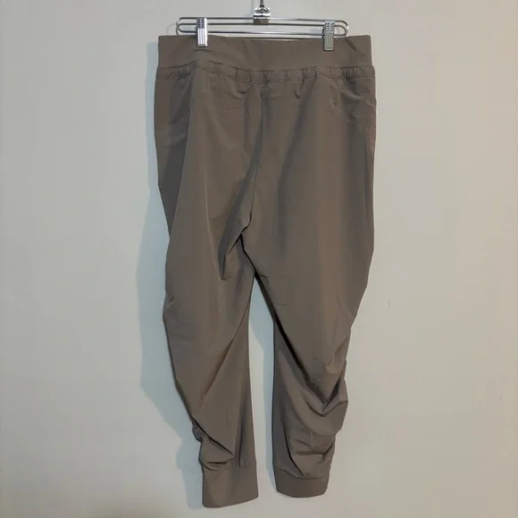 Athleta Attitude Pant Womens Ruched Jogger Athleisure | Womens Sz 8P - Picture 5 of 5
